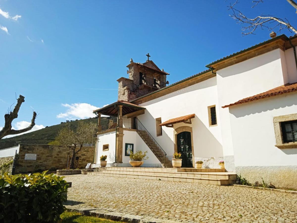 Ferienhaus Casa Da Ribeira Em *